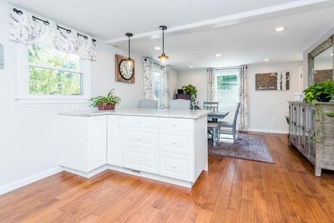 5 Todd Dr, Townsend, MA 01469 photo 6