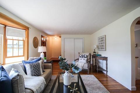 29 Granger Ave, Reading, MA 01867 photo 5