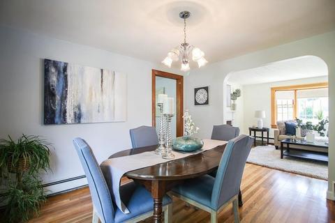 29 Granger Ave, Reading, MA 01867 photo 8