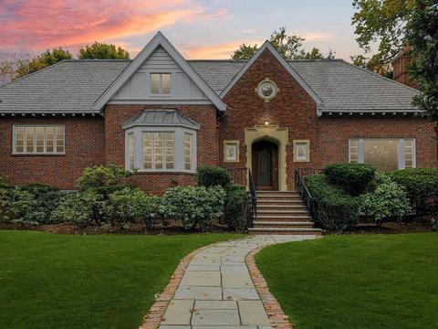 348 Buckminster Rd, Brookline, MA 02445 photo 2