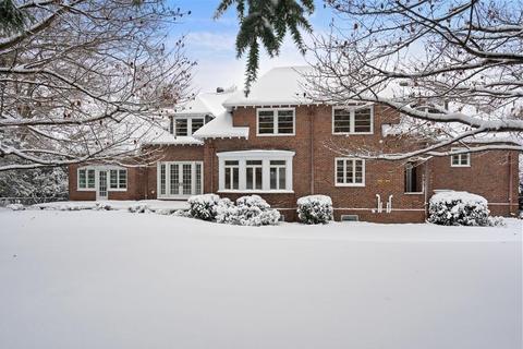 348 Buckminster Rd, Brookline, MA 02445 photo 24