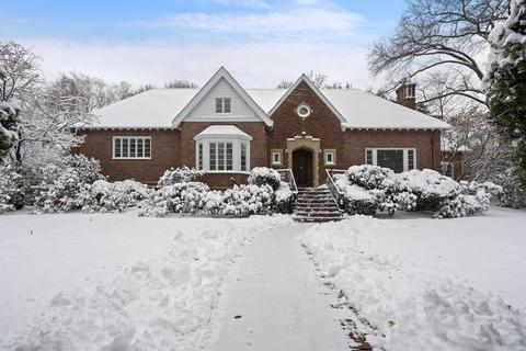 348 Buckminster Rd, Brookline, MA 02445 photo 23