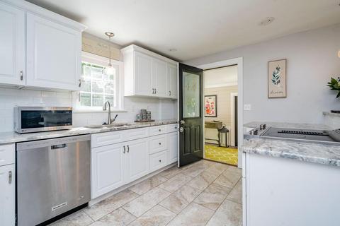 455 Maple Rd, Longmeadow, MA 01106 photo 4