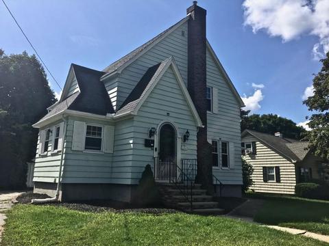32 Park Ave, Webster, MA 01570 photo 1