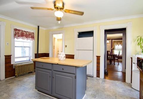 58 Church St, Ware, MA 01082 photo 6