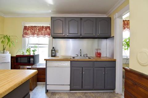 58 Church St, Ware, MA 01082 photo 5