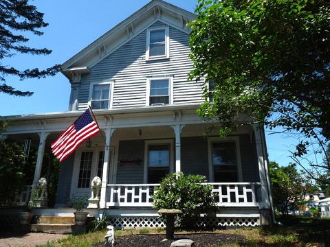 58 Church St, Ware, MA 01082 photo 1