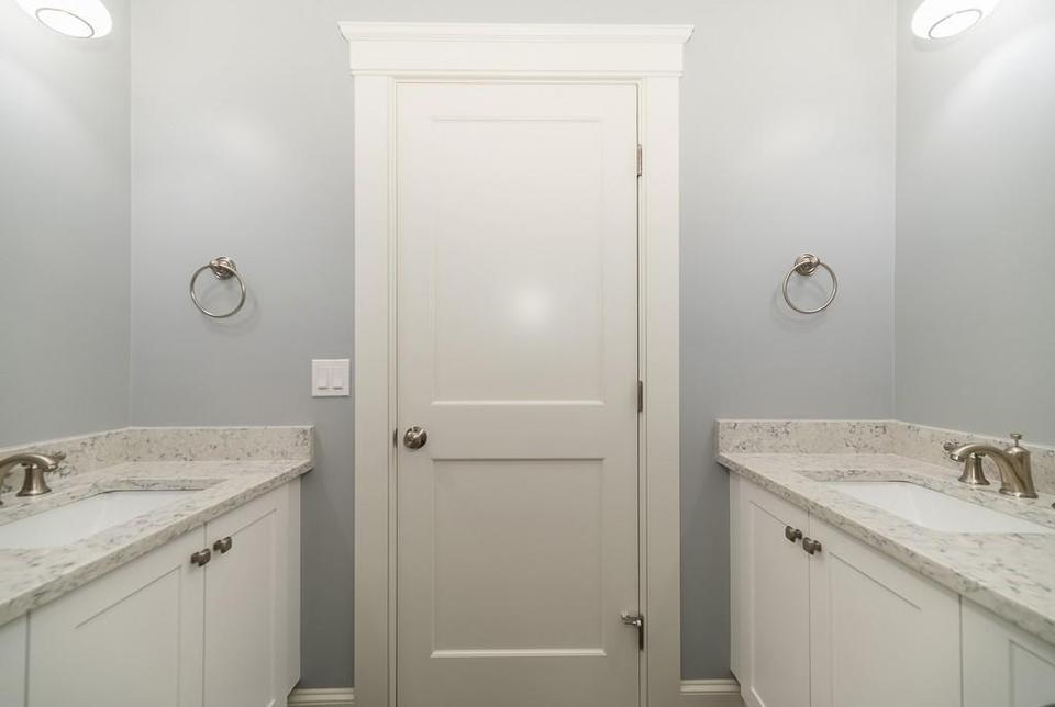  10 Whitehall Cir, Beverly, MA 01915 photo 19