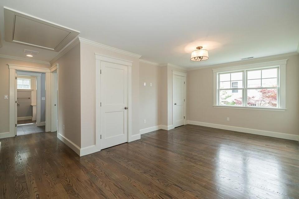  10 Whitehall Cir, Beverly, MA 01915 photo 17