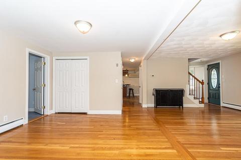 7 Bradford Rd, Reading, MA 01867 photo 6