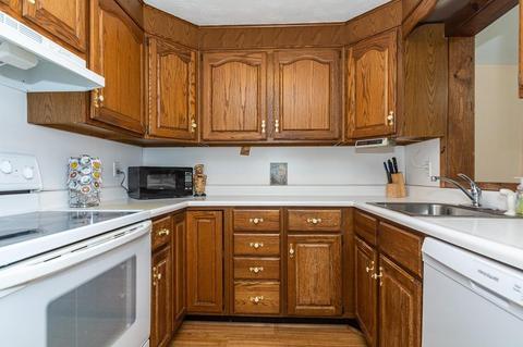 77 Forest St, Reading, MA 01867 photo 10