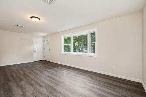 34 Bradford Loop, Georgetown, MA 01833 photo 4
