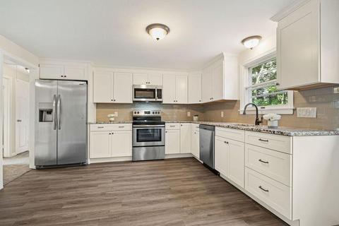 34 Bradford Loop, Georgetown, MA 01833 photo 6