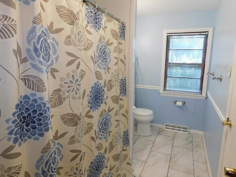 24 Deveau St, Springfield, MA 01151 photo 17