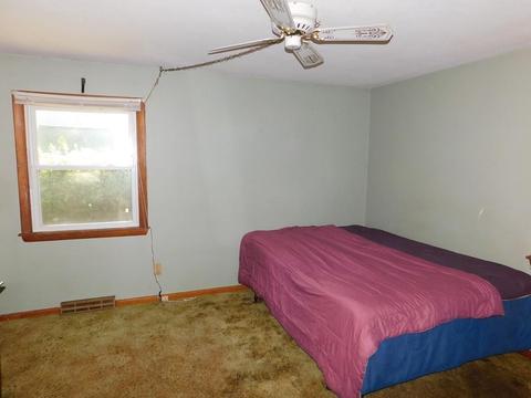 24 Deveau St, Springfield, MA 01151 photo 12