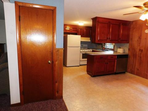 24 Deveau St, Springfield, MA 01151 photo 7