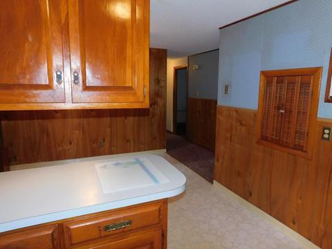 24 Deveau St, Springfield, MA 01151 photo 8