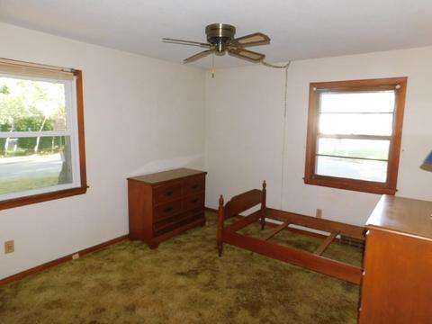 24 Deveau St, Springfield, MA 01151 photo 14