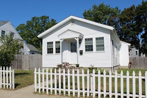 5 Cedar St, Wareham, MA 02571 photo 2