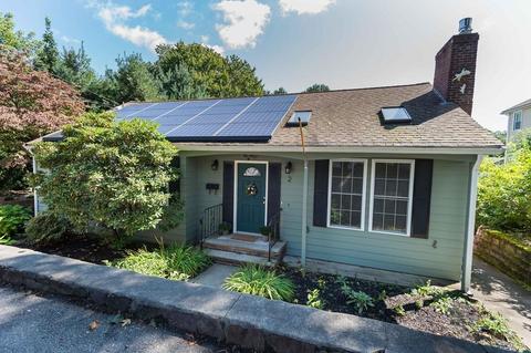 2 Prospect St, Stoneham, MA 02180 photo 1
