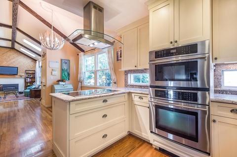 2 Prospect St, Stoneham, MA 02180 photo 7