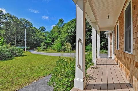 3 Forest St, Plympton, MA 02367 photo 6