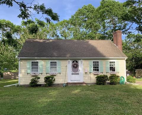 80 Suffolk Ave, Barnstable, MA 02601 photo 1