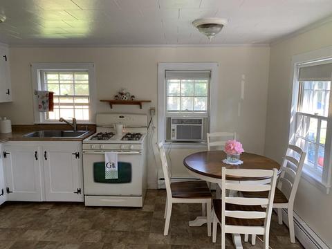 80 Suffolk Ave, Barnstable, MA 02601 photo 4