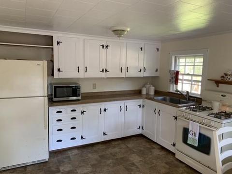 80 Suffolk Ave, Barnstable, MA 02601 photo 3