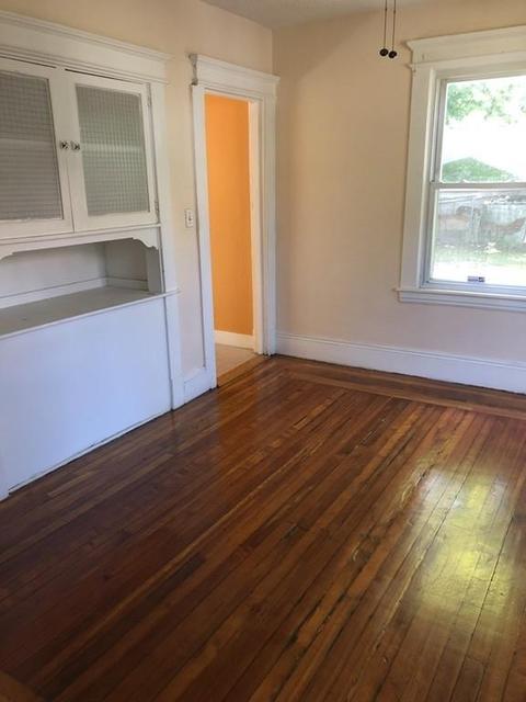 108 Bristol St, Springfield, MA 01109 photo 8