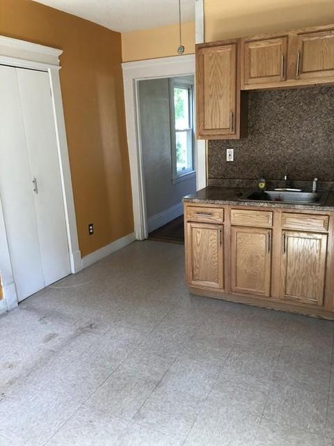 108 Bristol St, Springfield, MA 01109 photo 11