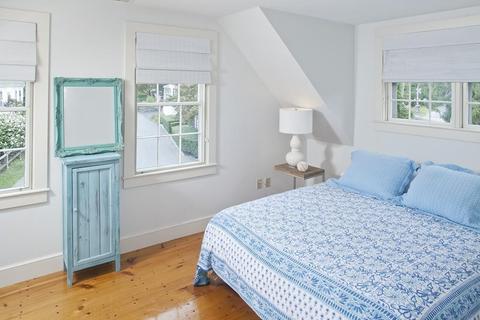 9 Green St, Hingham, MA 02043 photo 11