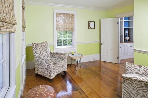 9 Green St, Hingham, MA 02043 photo 8