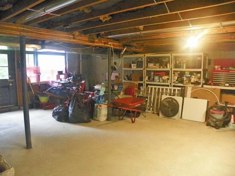 91 Larivee Ln, West Springfield, MA 01089 photo 32