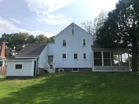 72 Grand St, Reading, MA 01867 photo 2