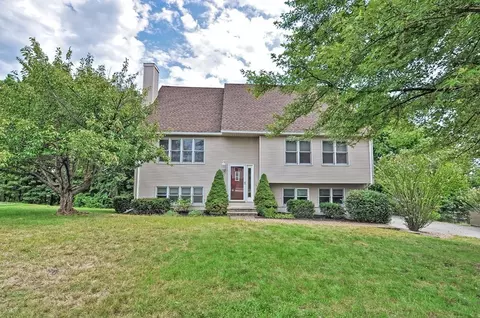 21 Etre Dr, Worcester, MA 01604 photo 2