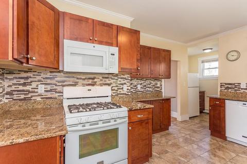 12 Dean St, Everett, MA 02149 photo 9