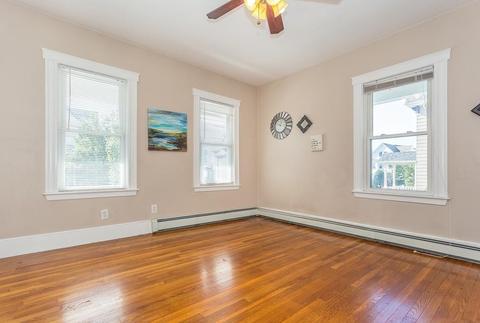 12 Dean St, Everett, MA 02149 photo 4