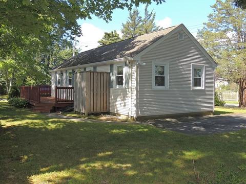 64 Pilgrim Ave, Wareham, MA 02571 photo 3