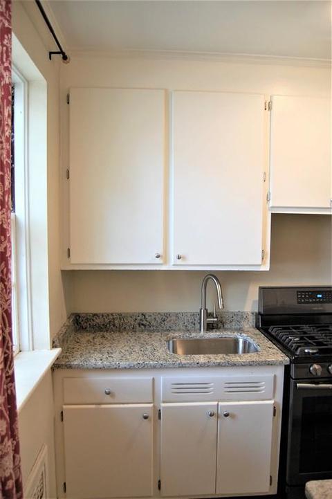 60 Elm St #6, Worcester, MA 01609 photo 5