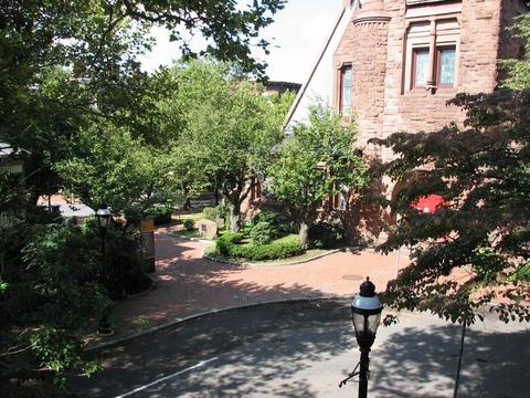 99 Elliot St, Springfield, MA 01105 photo 5