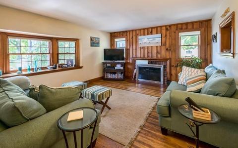 7 Madison Ave, Beverly, MA 01915 photo 2