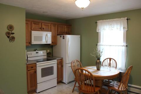 92 Angell St, Fall River, MA 02723 photo 14