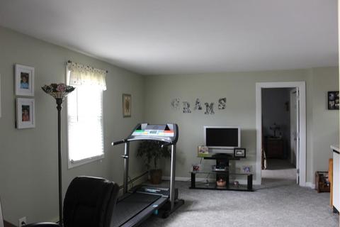92 Angell St, Fall River, MA 02723 photo 12