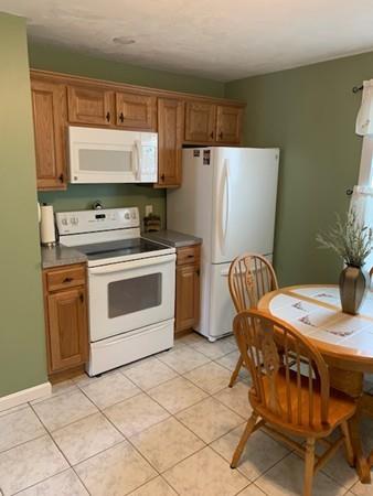 92 Angell St, Fall River, MA 02723 photo 26