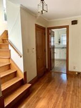 14 Silas St, Springfield, MA 01109 photo 9
