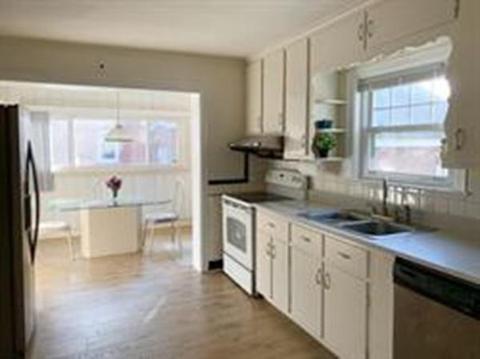 14 Silas St, Springfield, MA 01109 photo 15