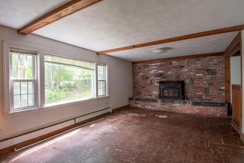 11 Bacon St, Wellesley, MA 02482 photo 4