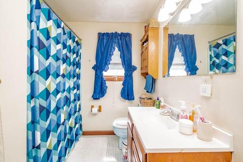 97 Michon St, Springfield, MA 01151 photo 10