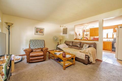 97 Michon St, Springfield, MA 01151 photo 4